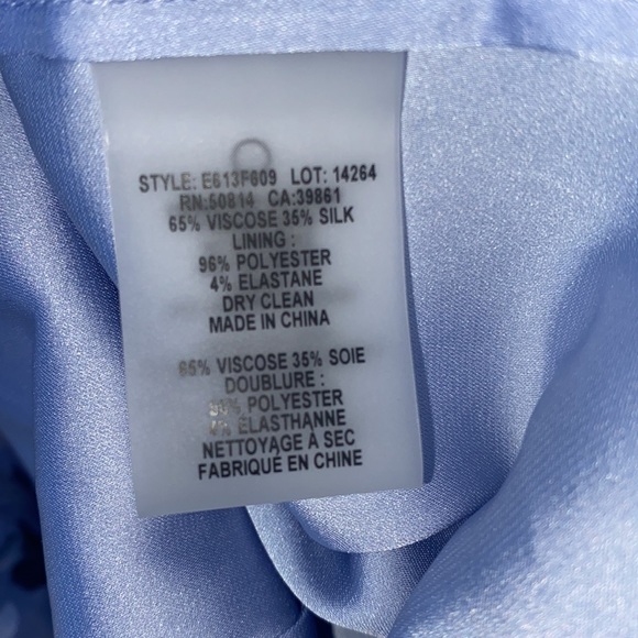 Gently Used Eli’s Tahari Yonica Flutter Sleeve Floral Print Silk Dress - Picture 15 of 16